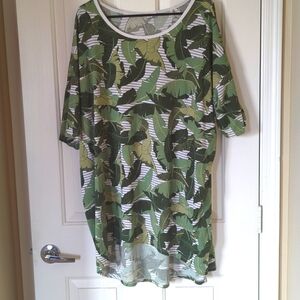 2XL LuLaRoe Irma tunic